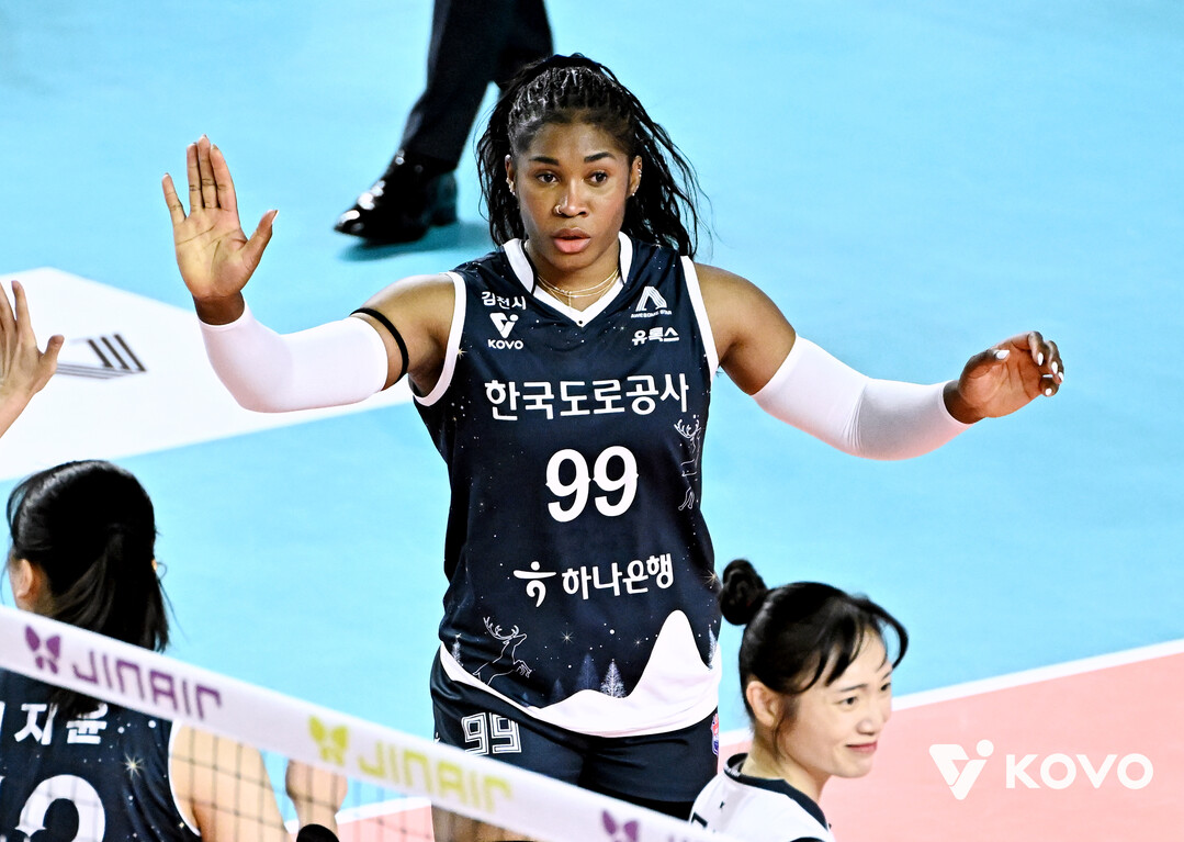 모마의 스트레스 해소법은 ‘홈베이킹’...