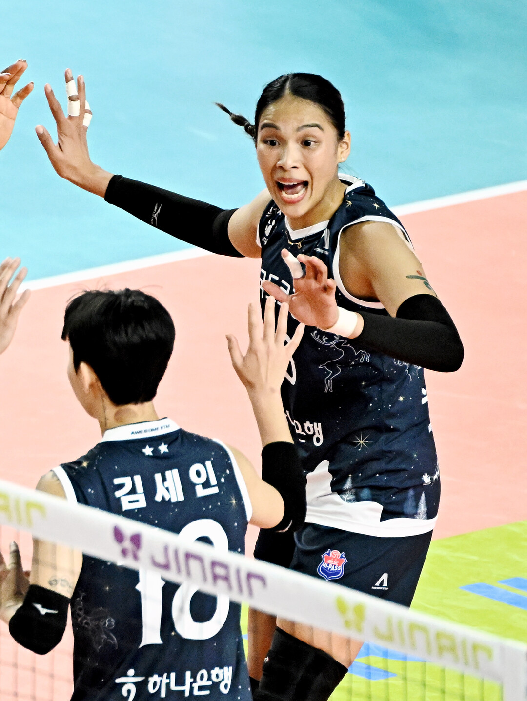 타나차, '승리로 가자'...