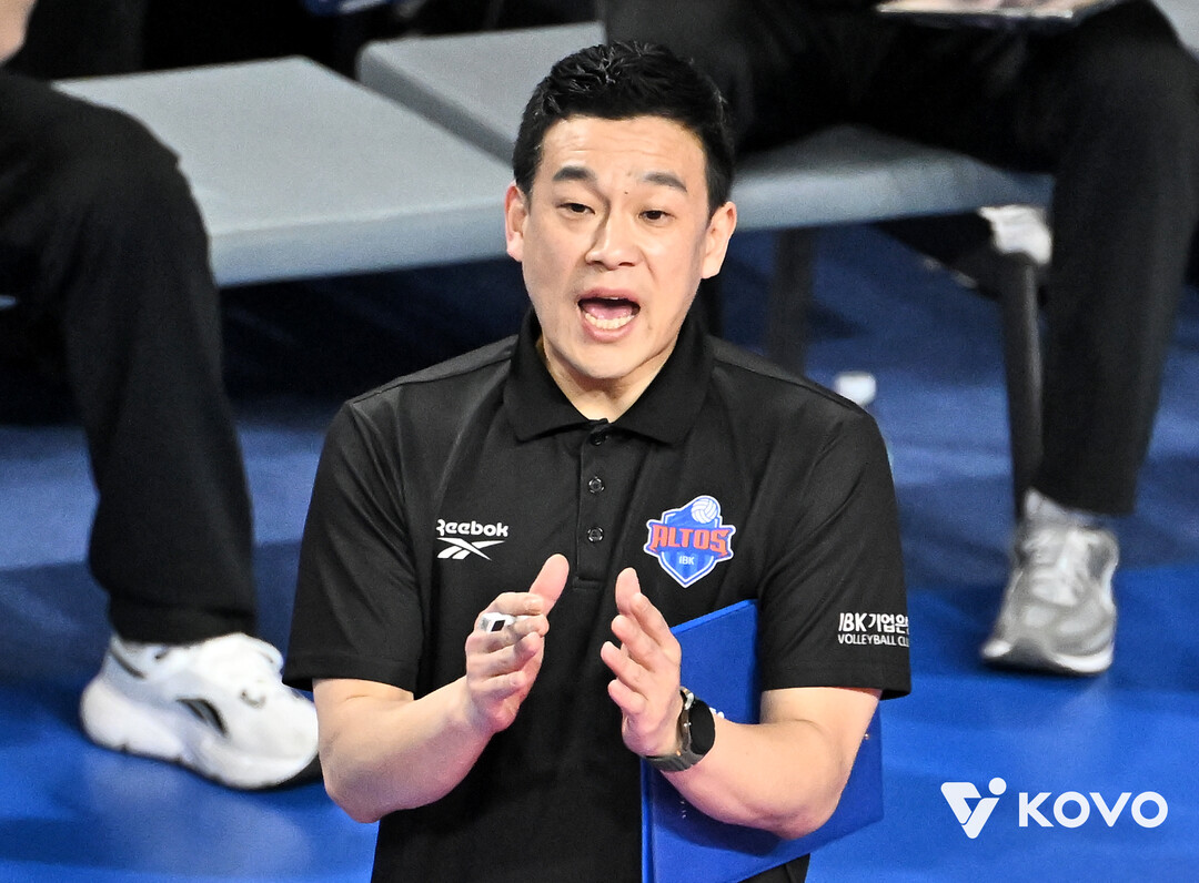 V-리그 레전드 리베로 출신 감독대행, 누구보다 제자의 마음 잘 알고 있다…“할 수 있는 한 최대한 과감하게”