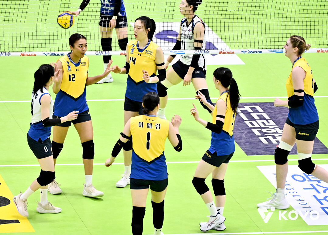 ‘블로킹 1위’ 현대건설의 벽 높았다, ‘최정민 개인 최다 20점’ IBK기업은행 꺾고 4연승 질주