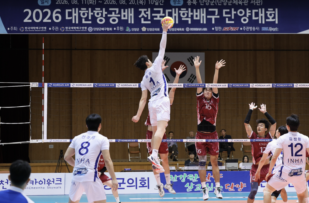 “예전의 문성민을 보는 것 같다” 프로팀들은 왜 스무살 윤경을 지켜보고 있나