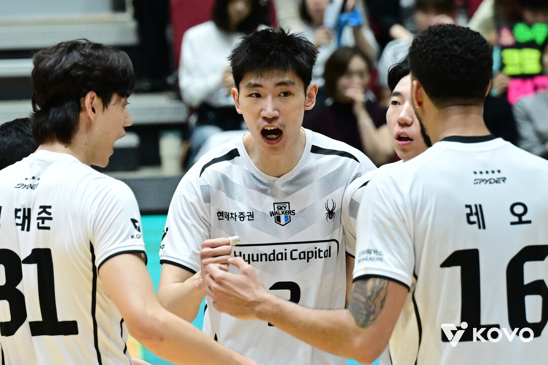 한국서 첫선 보인 ‘뉴페이스’ 장추안, 18점 활약에도 “서브 범실이 많았다”